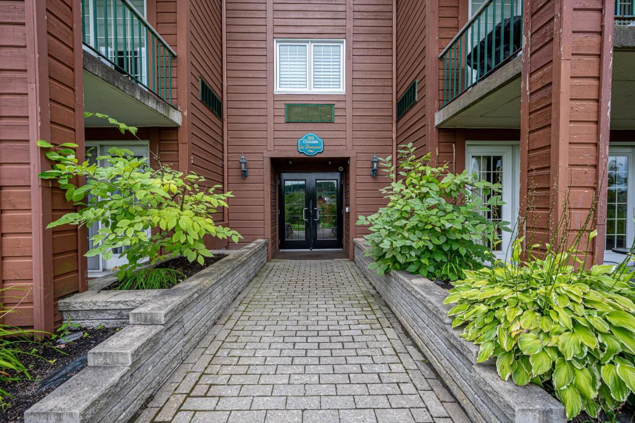 Le Domaine Chambre d'hôtel à Saint-Sauveur-des-Monts Exterior foto