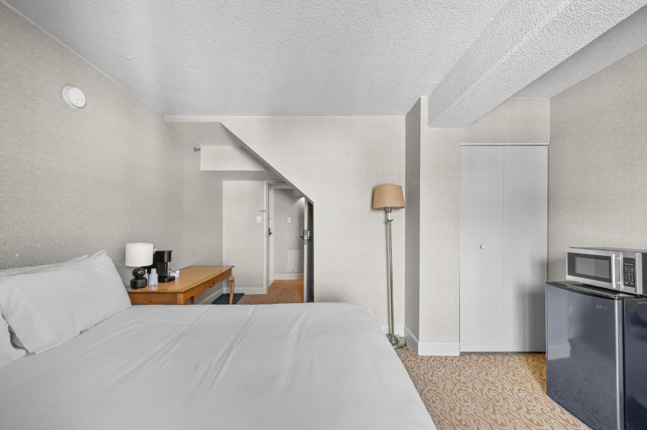 Le Domaine Chambre d'hôtel à Saint-Sauveur-des-Monts Exterior foto